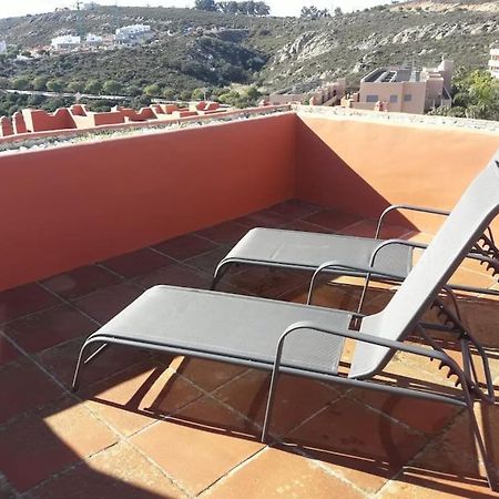 Vila Luxurious Townhouse With Sea Views Manilva Exteriér fotografie