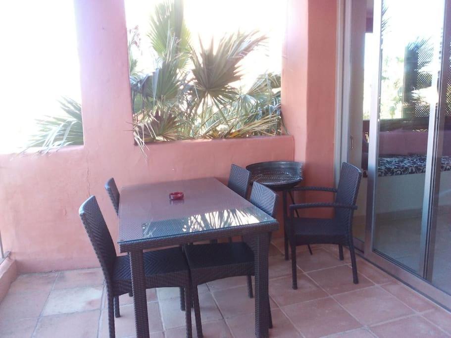 Vila Luxurious Townhouse With Sea Views Manilva Exteriér fotografie